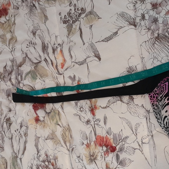 Catalina fuchia/black halter tankini bathing suit top. Size M 34-36 B/C cup. - Picture 7 of 10